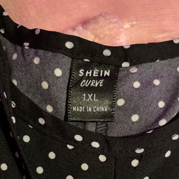 Black and White Poka Dot Jumper! Great material and very flowy. - Picture 5 of 5